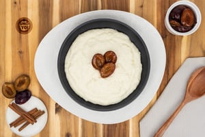 Grießbrei mit Pflaumenkompott